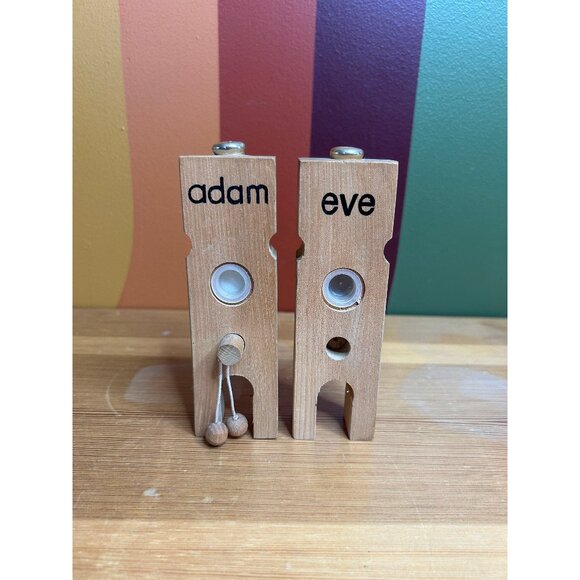 Vintage wooden salt and pepper shakers Adam and Eve funny novelty gift - Picture 1 of 5